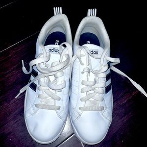 Ladies addidas sneaker